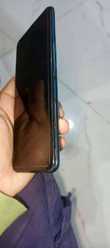 Tecno  camon 12 air 4gb 64 gb 5