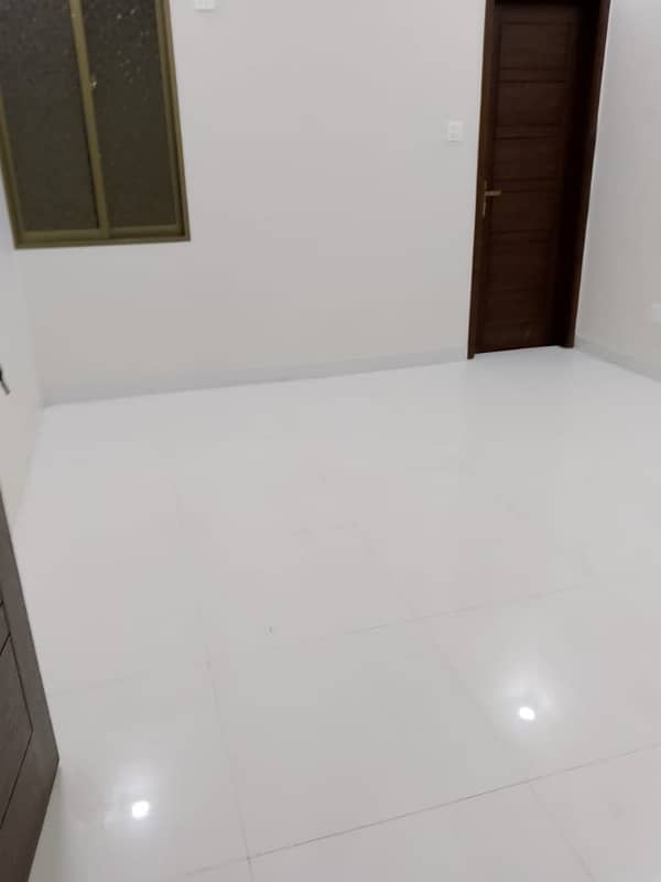 Portion available for rent Gulshan-e-iqbal block 13d2 2