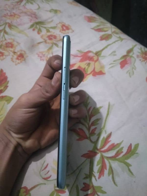 all okay urgent sale good condition infinix hot and play 4 64 2