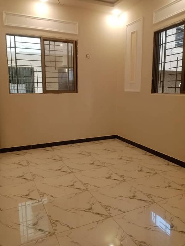 Portion available for rent Gulshan-e-iqbal block 2 5