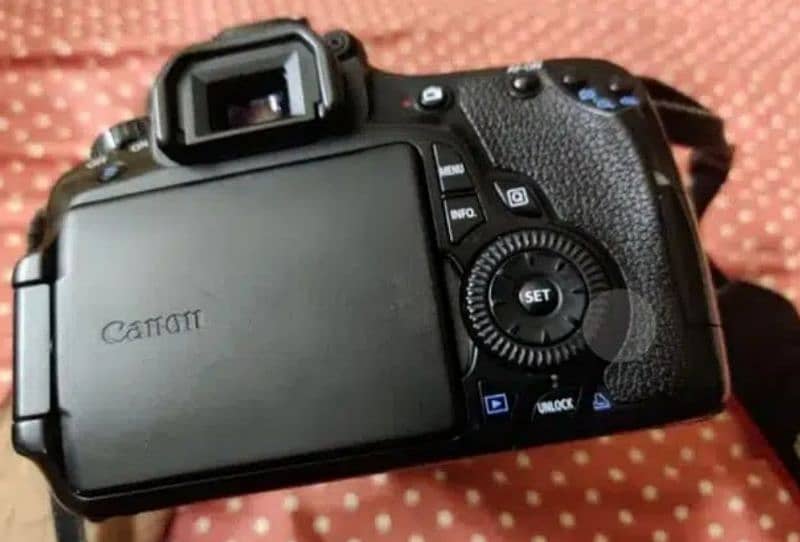 Canon 60D Dslr camera with 18 55 lens 5