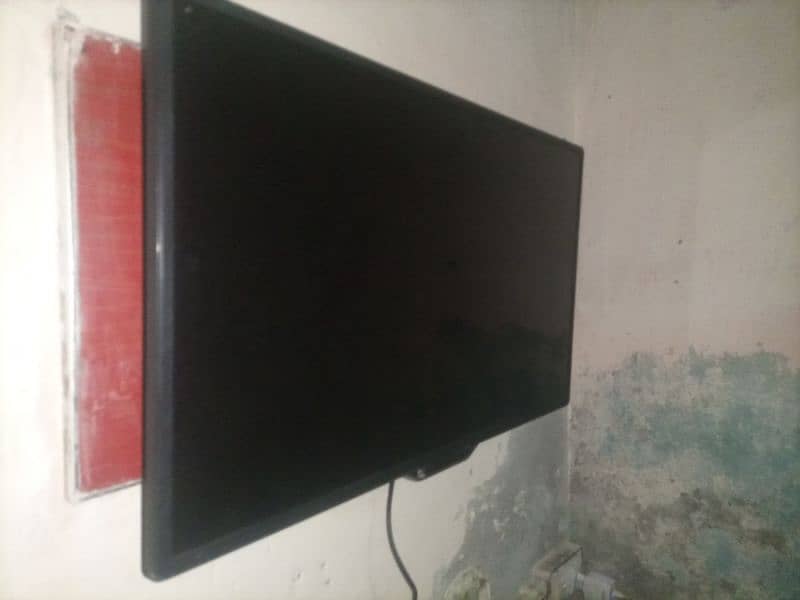 32inch LED sale 7