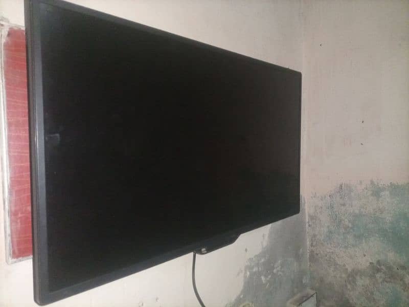 32inch LED sale 9