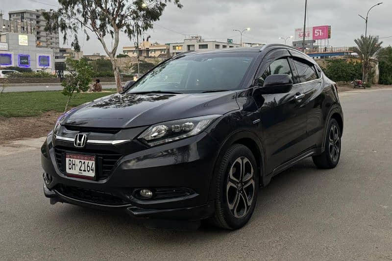 Honda Vezel hybrid 1.5 engine SUV with sports mode 0