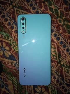 for sell only non PTA 8 256 RAM and room WhatsApp number 03044611888