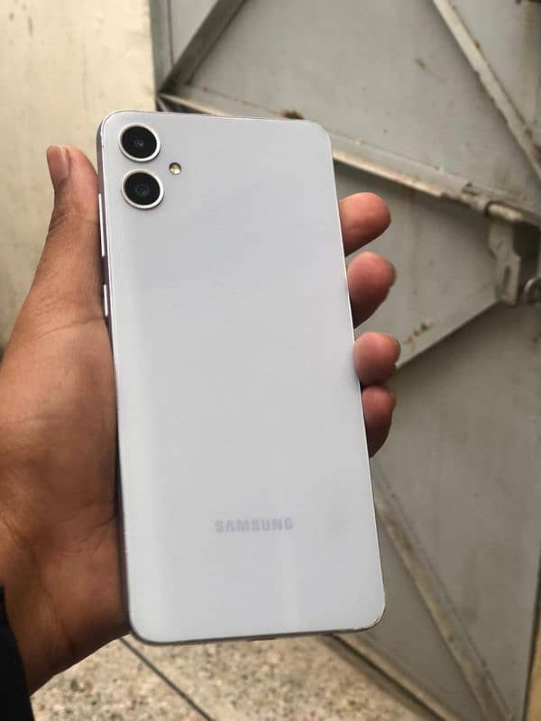 Samsung A05 4/64 PTA with box 1