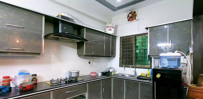 20 Marla Double-Storey House For Sale In Johar Town Phase 2, Block H1 - Demand: 8 Crore 3