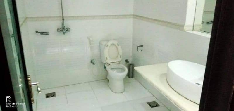 furnished portion (daily weekly monthly) for rent in johar town Lahore 6