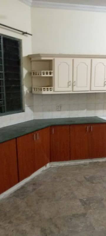 portion for rent in johar town 4