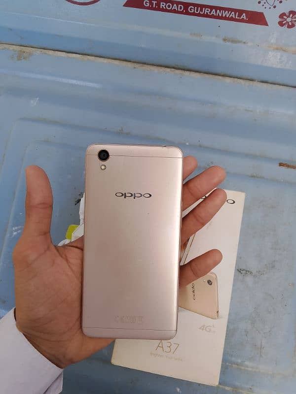 Oppo A37 Memory 2/16 GB Complete original Box charger for sale 5