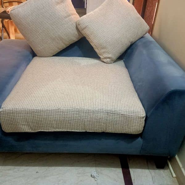 Elegant big size one seater sofa from habitt 7