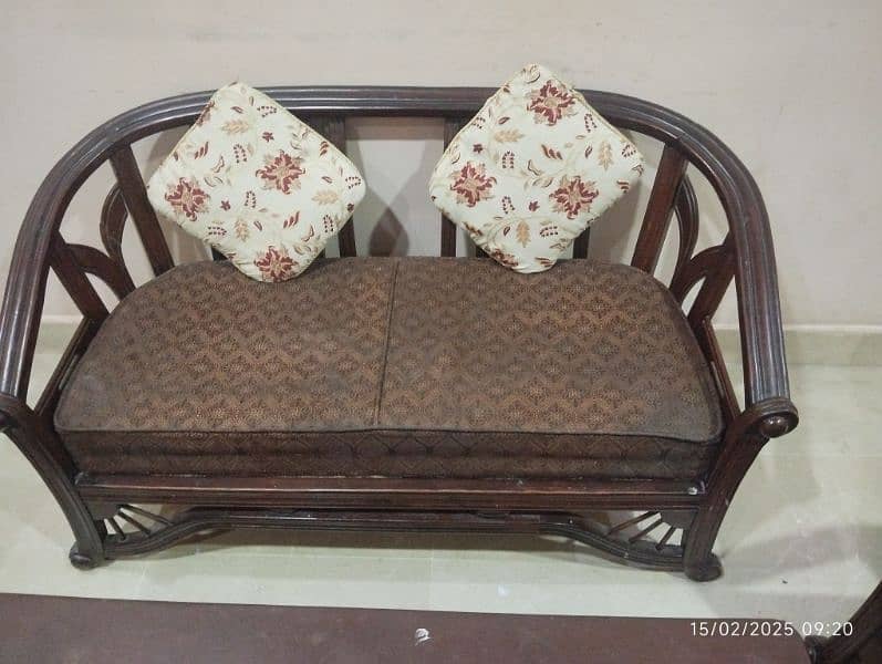 04 Seaters China type Sofa 1