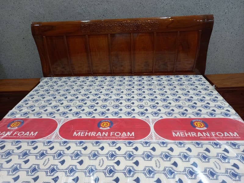 Bed Set New Condition solid wood 0321///512///0593 6