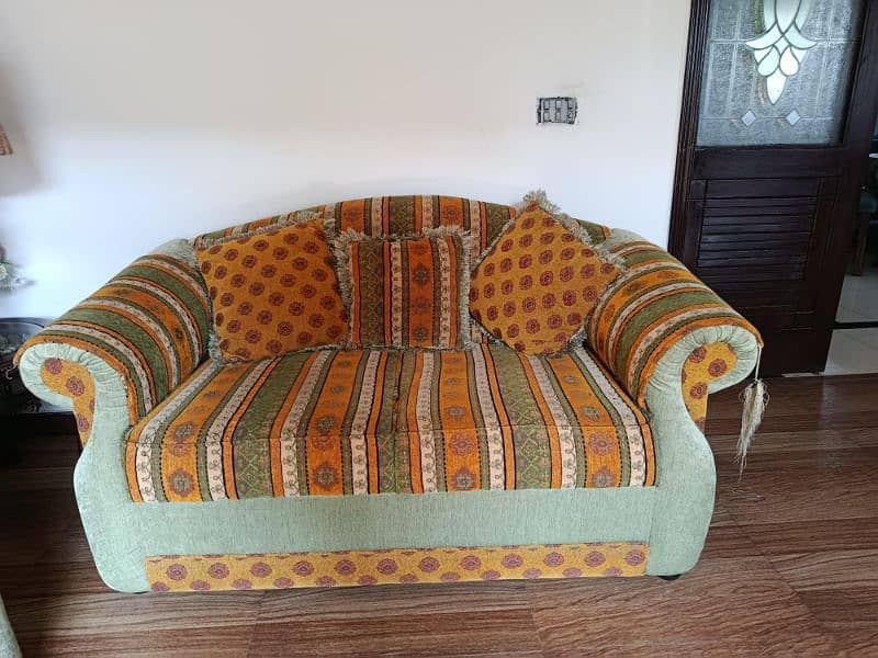 This Is 8 Seater Sofa Set With Cushion 5