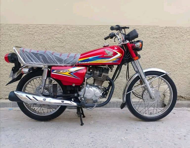 Honda 125 CG bike model 2019 for sale WhatsApp 0306<5894<128 0