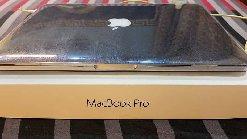 Macbook pro 2015 with box 2