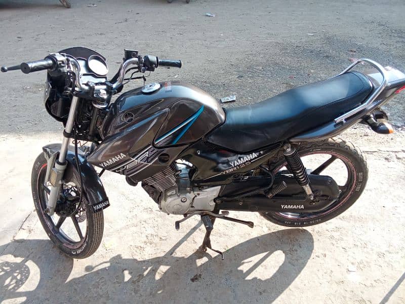 Yamaha ybr 125 model 2015 Peshawar registered all kpk universal nbr 0