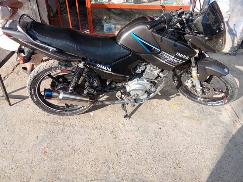 Yamaha ybr 125 model 2015 Peshawar registered all kpk universal nbr 1