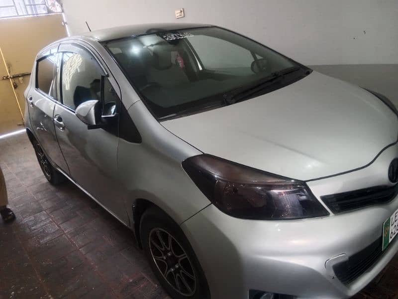 Toyota Vitz 2011/14 1