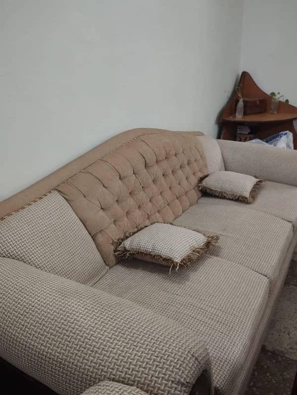 7 Seater Sofa Set Good condition 2