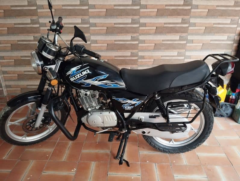 Suzuki GS150 SE 0