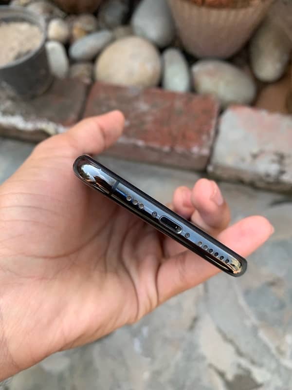 Iphone xs FU 0301-45-17-43-7 3