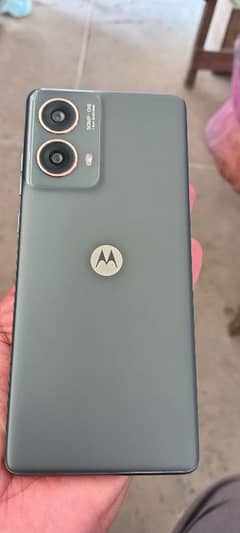 brand new mobile only 15 days use moto g85