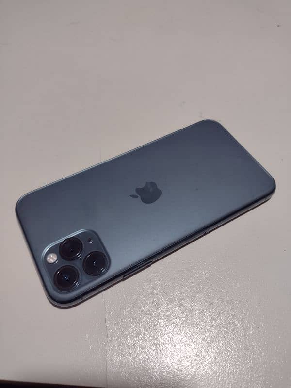 I phone 11 pro 0