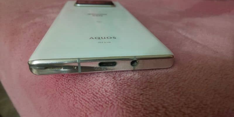 AQUOS R6 For Sale Urgently 2