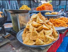 Samosa roll karegar chahiye