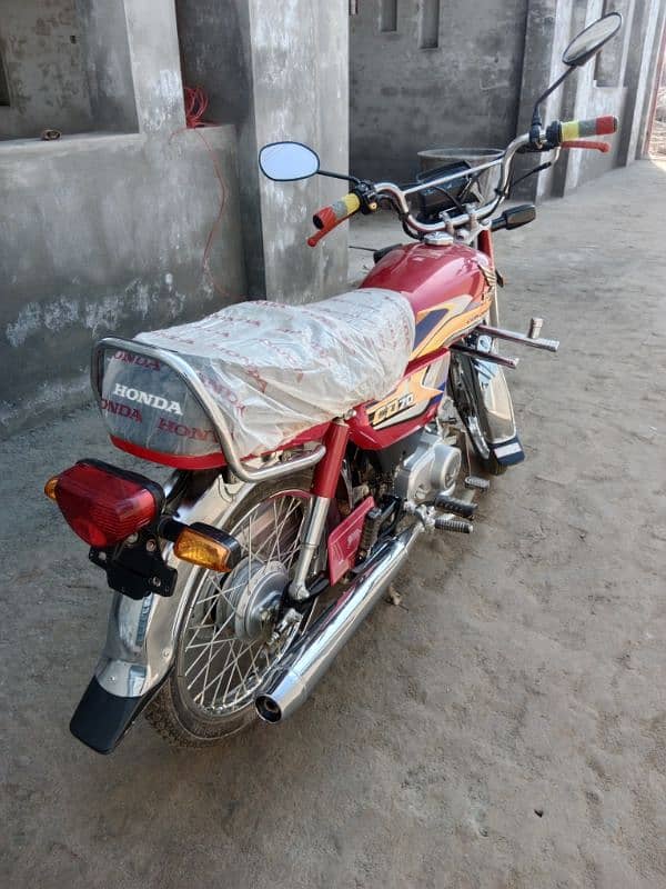 Honda CD70 For Sale 4