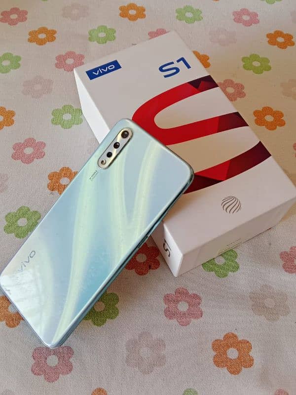 Vivo S1 0