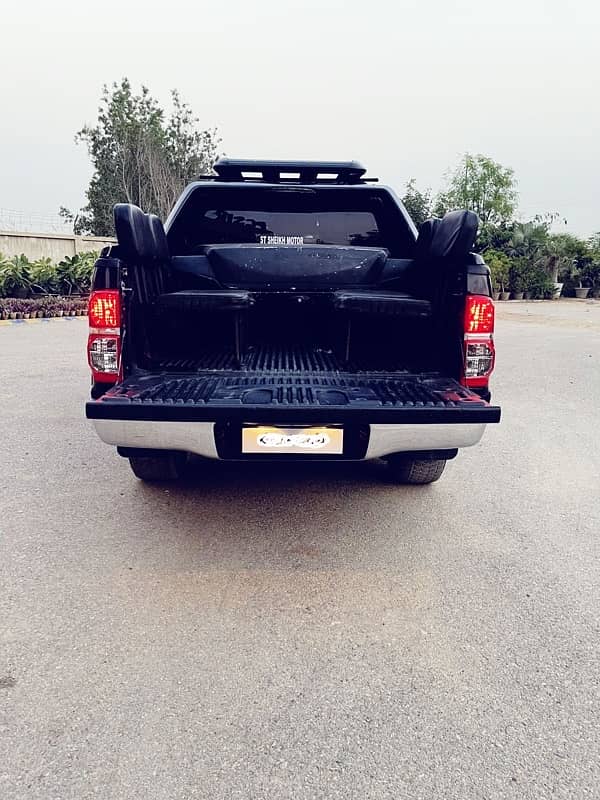 Toyota Hilux 2012 7