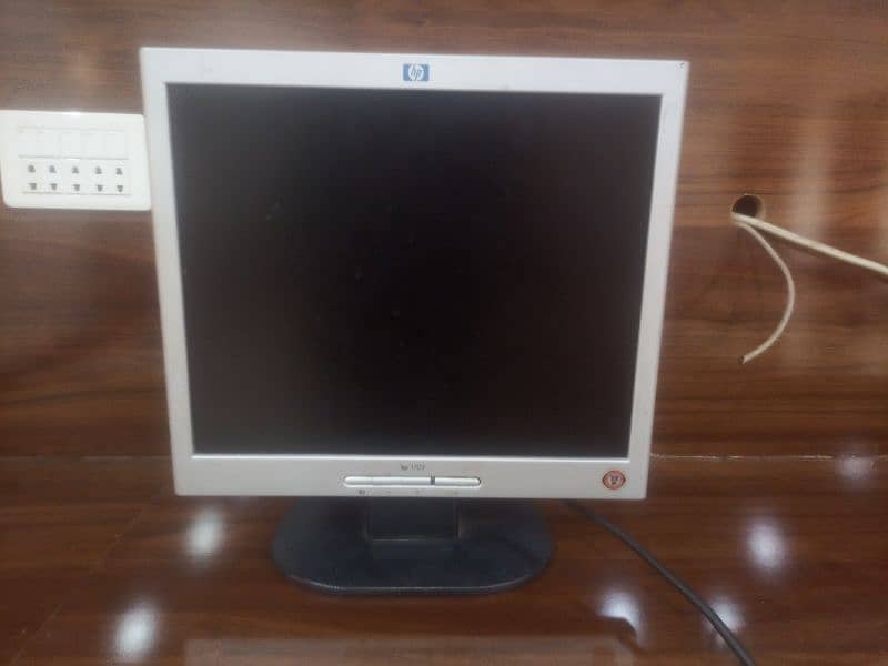 HP Monitor 1702 0