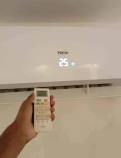 Haeir Ac Dc inverter heat and cool urgent for sale