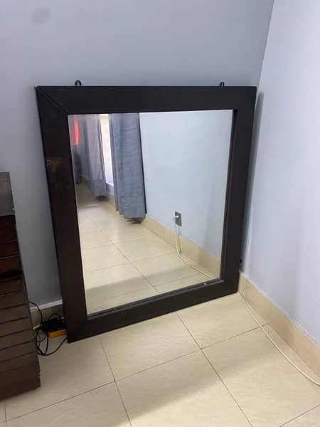 Dressing Mirror 0