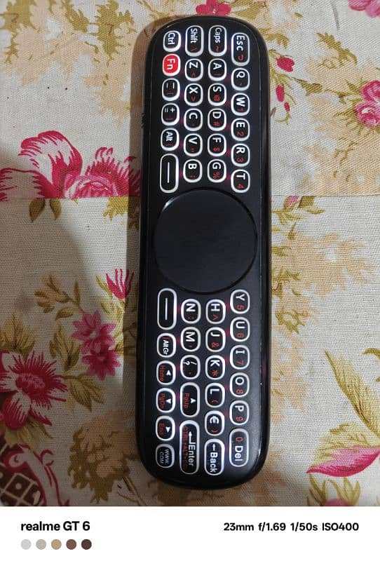 Q40 Air Mouse Remote Keyboard 2