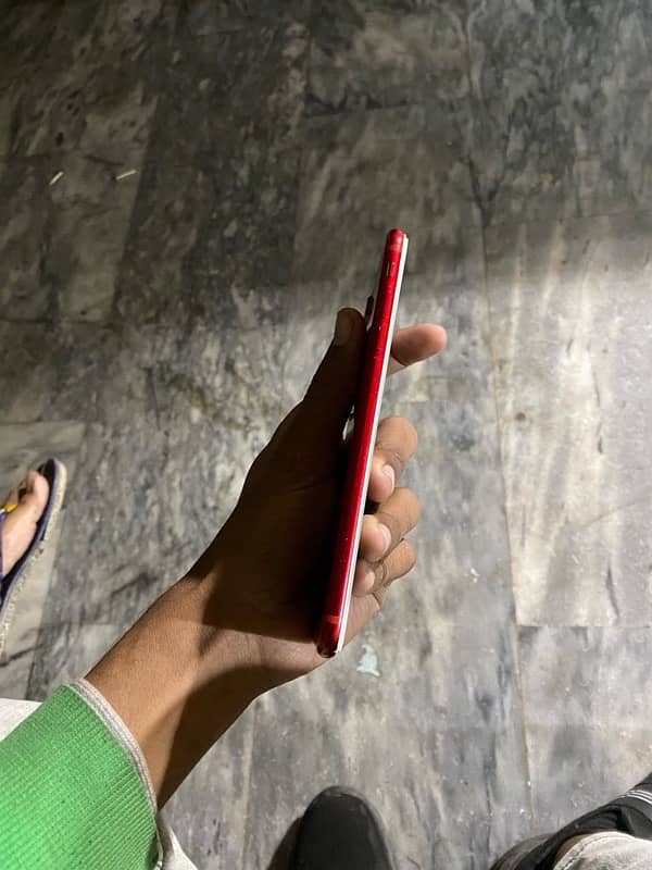 iphone 7 plus bypass 128GB Red Colour All ok 5