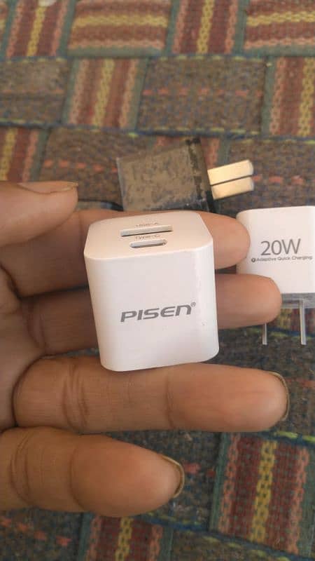 PISEN PD 20w USB 18w Nano charger 1