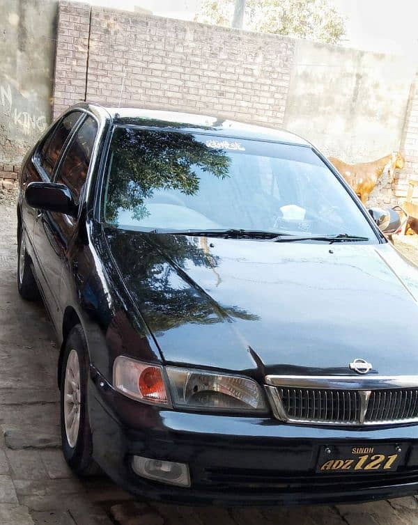 Nissan Sunny 2000 12