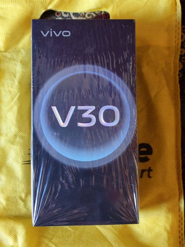 VIVO V30 5G | V30 | VIVO V30 GREEN 3