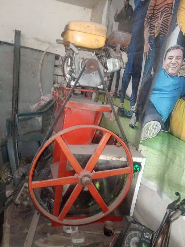 Sugarcane machine گنے کے رس والی مشین 0