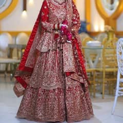 Bridal dress with jewellery