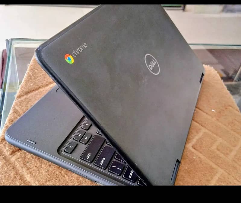 Chipest price laptops and Chromebooks cash on delivery all Pakistan 4