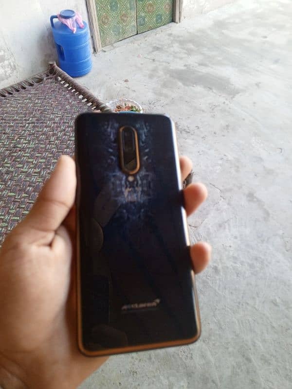 OnePlus 7t pro 5g Maclaren edition 6