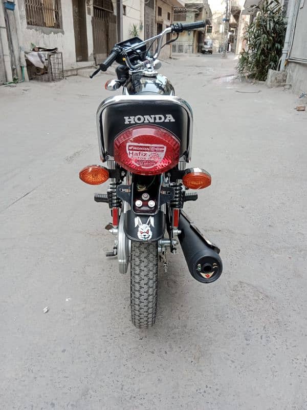 Honda 125 / 2025 Model Total Genuine only 1800 km Driven 5