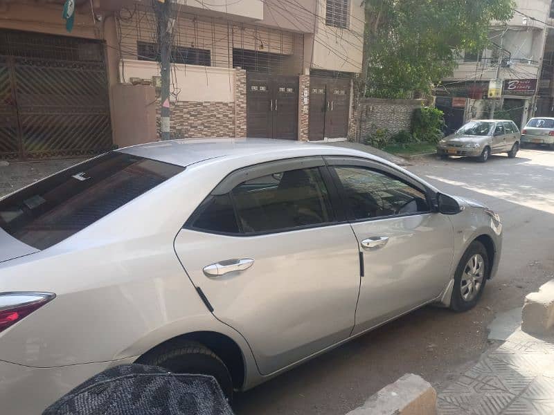 Toyota Corolla GLI 2017 in very good condition 9