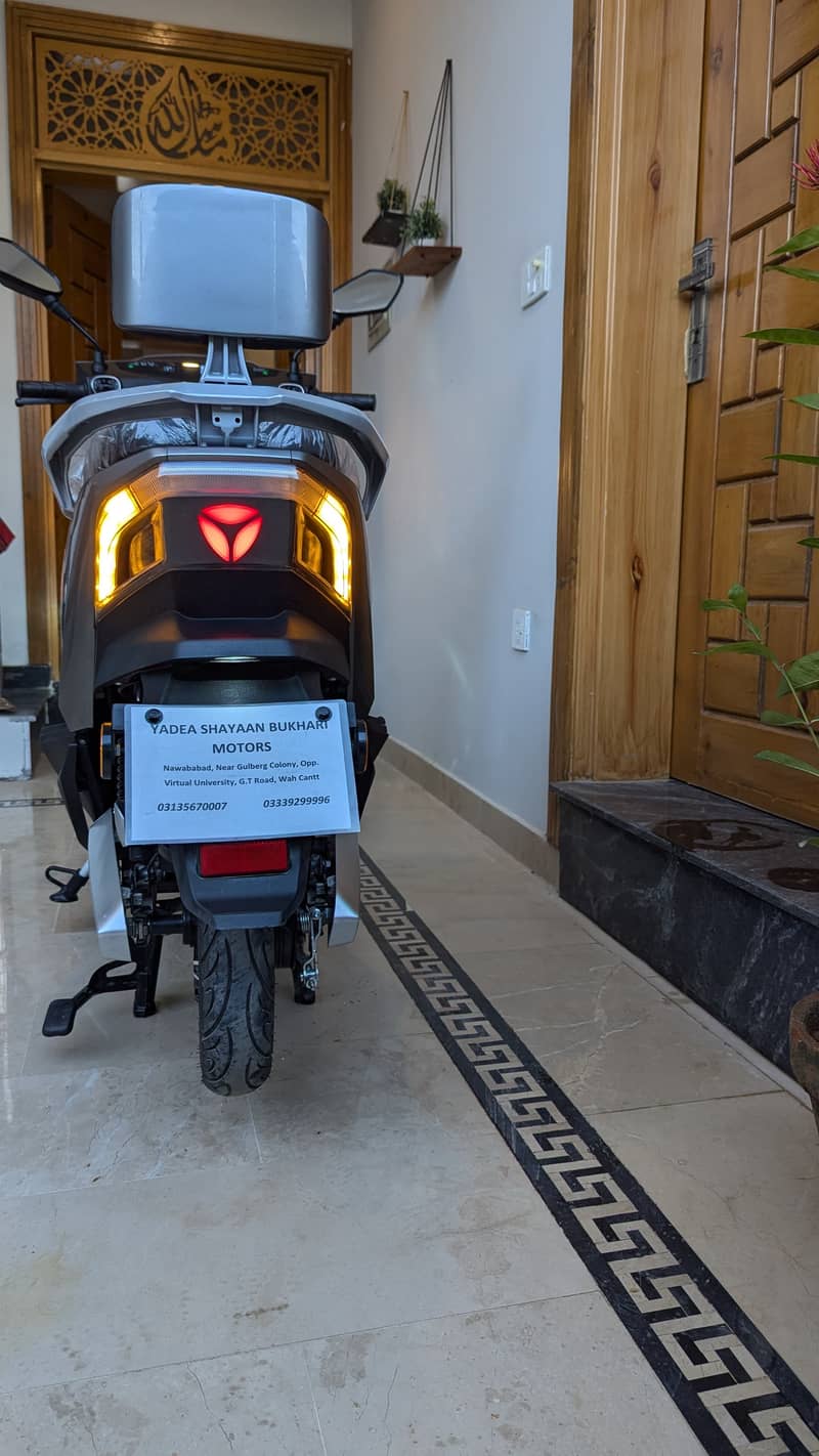 YADEA | Scooty | Model 2024 | 3500 Km's Driven 5