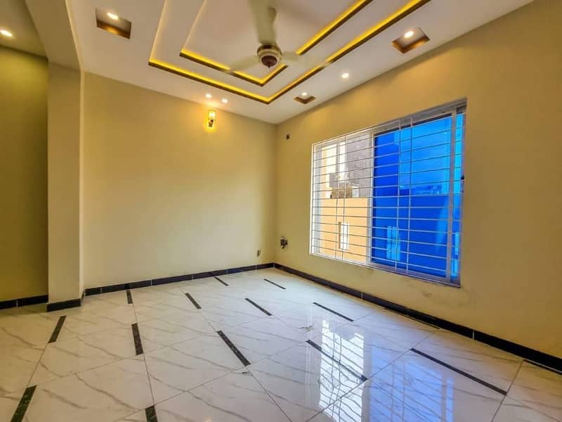 1 Kanal upper portion available for rent Dha 2 Islamabad, 18