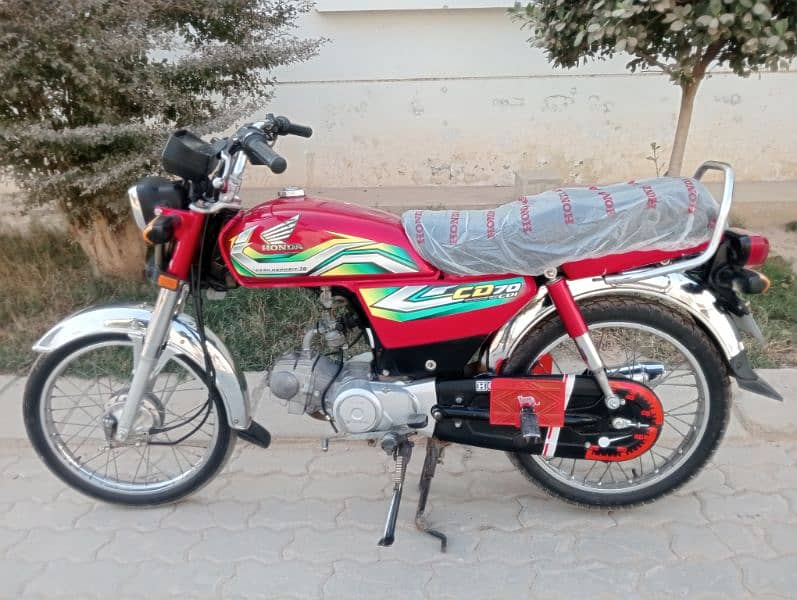 Honda CD70 model 2023 fresh condition All Punjab number 0